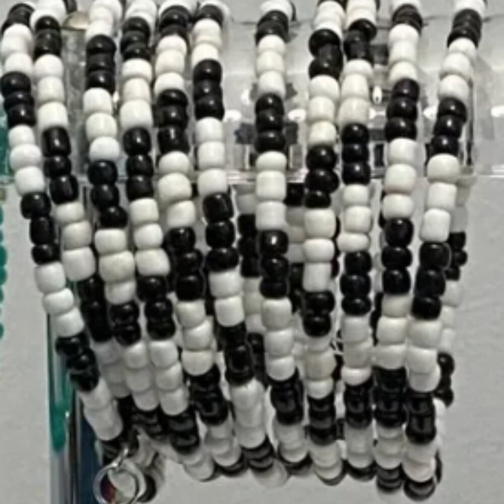 NEW Memory wire black and white seed bead bangle